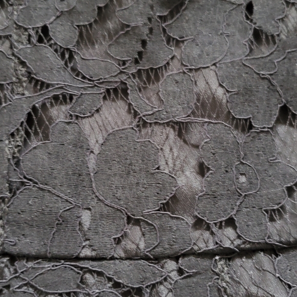 Black lace A-line halter dress - Picture 6 of 6